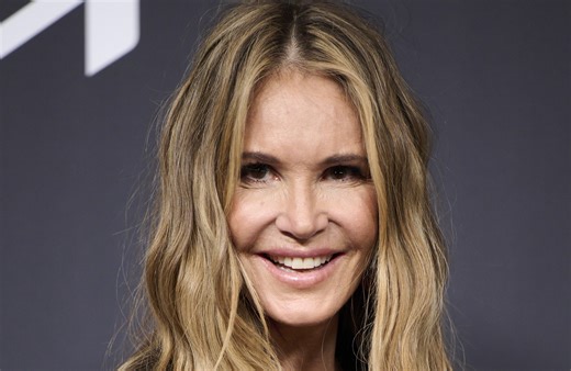 À 62 ans, Elle Macpherson prend la pose en sous-vêtements et affole la Toile - Elle
