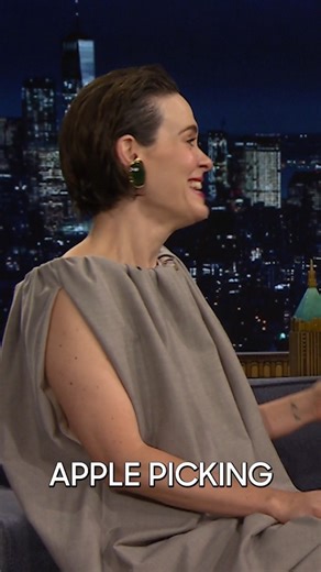 167K views · 1K reactions | #SarahPaulson and Jimmy give charade-style clues to each other in a new game, Mute!  #FallonTonight | The Tonight Show Starring Jimmy Fallon | Facebook