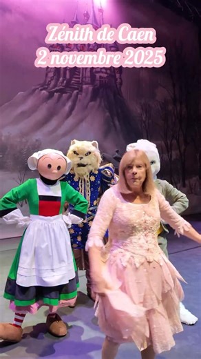 Rendez-vous ce dimanche 2 novembre au Zénith de Caen pour ma nouvelle tournée 50 ans d’amour 💖 À dimanche Caen ! 🐰 | Chantal Goya