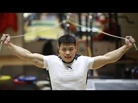 Warm up routine by Chinese weightlifters
