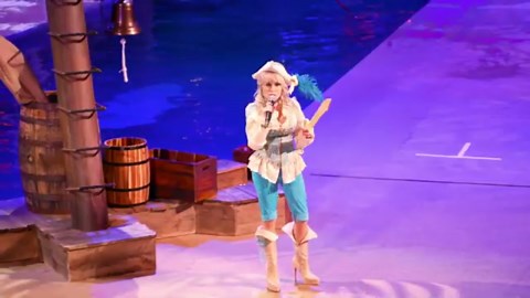 Dolly Parton Opens Pirates Voyage Dinner & Show Grand Celebration