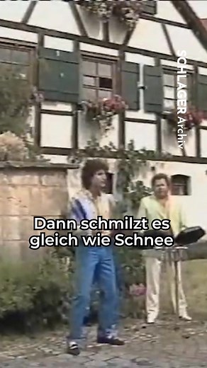 Wenn Musik nach süßen Erinnerungen schmeckt… 🍫💭 👉️ JETZT unsere "SCHLAGER LEGENDEN" Playlist auf Spotify anhören: https://open.spotify.com/playlist/2jfLfgN8emu054E6TiDh8ok | Schlager für alle