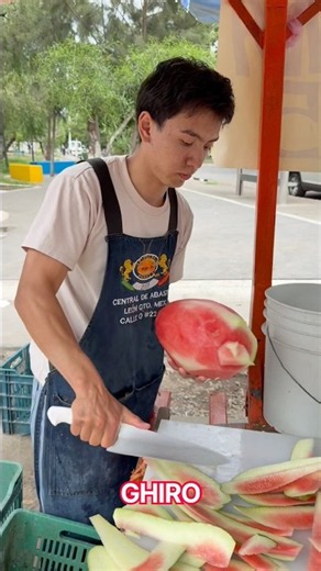 Así se parte una sandía