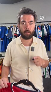 7.9K views · 194 reactions |  GAGNE LE NOUVEAU MAILLOT DU LOSC 24/25 DÉDICACÉ PAR LES JOUEURS ! Pour tenter ta chance : 1️⃣ Like et partage cette vidéo 2️⃣ Abonne-toi à @degaine.sofoot 3️⃣ Dis en commentaire le joueur du LOSC que tu rêverais de rencontrer  Fin du jeu le 20 août à midi. Bonne chance à tous les Dogues (et aux autres aussi ) | Dégaine by So Foot | Facebook