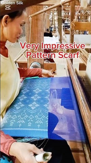 How to weaving silk scarf for patterns by hands on traditional. #handknotted #weavesilk #weavings