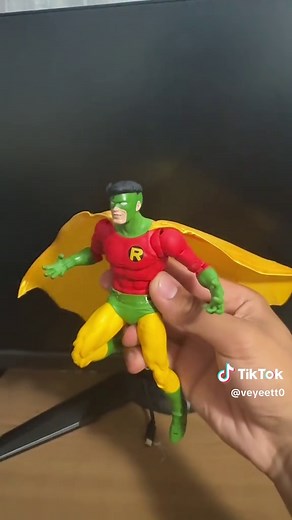 Creating an Invincible Custom Figure: Sinister Mark