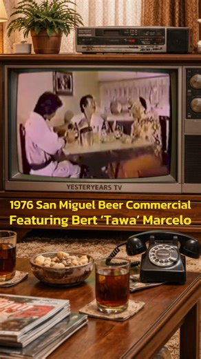 1976 San Miguel Beer Commercial featuring Bert ‘Tawa’ Marcelo Nakakabilib na mula 70s hanggang 90s, siya pa rin ang nag-endorse ng SMB—patunay na icon at trusted artist sa maraming henerasyon. ✨ Naabutan mo ba ang commercial na ito? O hindi pa ipinanganak noon? I-comment sa baba! 👇 #YesteryearsTV #BertTawaMarcelo #ClassicTVC #SanMiguelBeerPH #1976TVC #PinoyNostalgia #OldSchoolPH #ThrowbackPH #RetroPH #VintagePhilippines #PhilippineTelevision | Yesteryears TV
