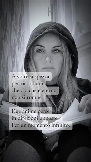 L’amore vero non muore. Attraversa. - Assenzio #poesia #amore #romantico #scrittura #parole