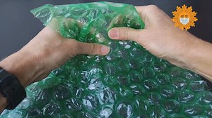 29K views · 711 reactions | Tomorrow on #SundayMorning Wielding a syringe instead of a brush, artist Bradley Hart injects paint into the plastic bubbles of bubble wrap, turning the ubiquitous packing material into pointillist portraits. Lee Cowan reports. https://cbsn.ws/2XGEDZb | CBS Sunday Morning | Facebook