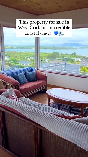 Would you live in this coastal home in West Cork?🌊💙 (video by us) Listed with @Charles McCarthy Estate Agents #irishexplorer #ireland #irelandtravel #baltimore #coastalproperty #coastalproperties #westcork #discoverireland