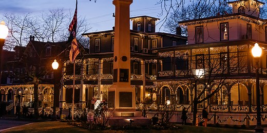 Christmas Candlelight House Tour | Cape May MAC