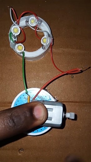 How I Powered 4 Mini Lights Using a Free Electricity Generator #shorts #experiment #inventions #diy
