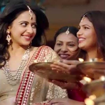 Allu Arjun Apne Pappa Ko Ladki Ke Baare Main Bata Raha Hai |