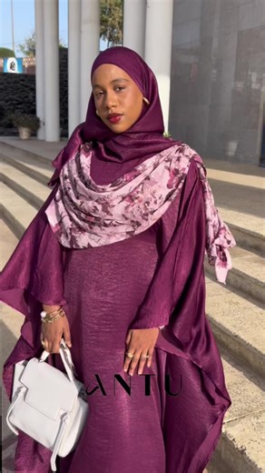 Voici Nayla, une pièce pensée pour les femmes qui aiment la simplicité… mais avec caractère. Disponible en quantité limitée. Commandes uniquement sur WhatsApp :3437327 #comores269♥️🌙🏝🇰🇲 #eid2026 #comores🇰🇲 #senegalaise_tik_tok