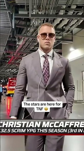 The stars have arrived at SoFi Stadium for TNF 🤩