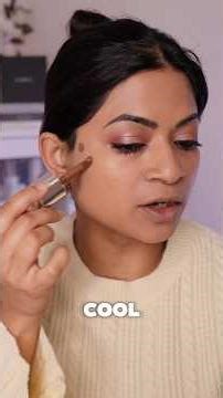 Bronzer vs. Contour: The simple 60-second guide for beginners.