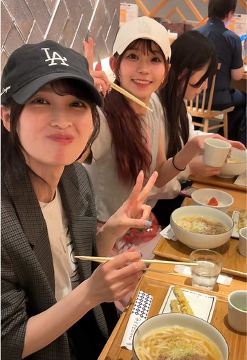 福岡帰りに急いでうどん食べました🍤🍜 @ALLY（WHITE SCORPION） @にこ @もも @あおい #WHITESCORPION #ホワスピ #fyp #idol