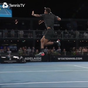 719K views · 3.7K reactions | Gaël Monfils le showman !  Vivement qu'il revienne sur le circuit.  ATP Tour | Tennis TV | Tennis Legend | Facebook
