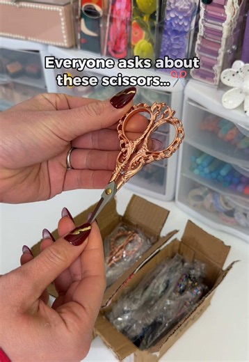 Unpacking the most loved item in my bundles ✂️ And yes… new colours just arrived✨ #scissors #stationerylover #bookishbundles #stationeryaddict