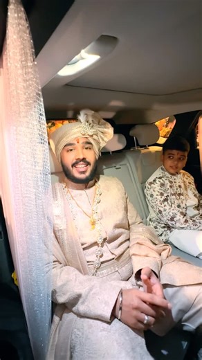 Rajat Gupta Photography | When the baraat has dhol from Delhi, crazy lovely band from Ranchi & energy from another planet 💥🕺 Rambha ho ho ho… this is how our uber... | Instagram