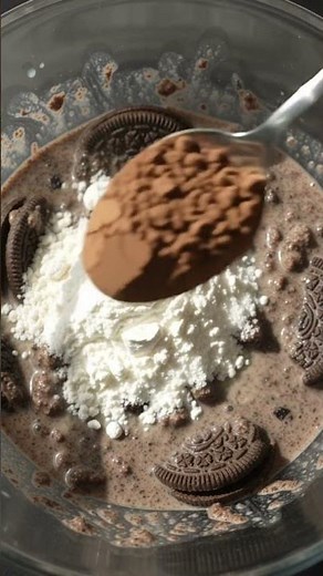 Easy 1-Minute Oreo Mug Cake Recipe | Quick Microwave Dessert