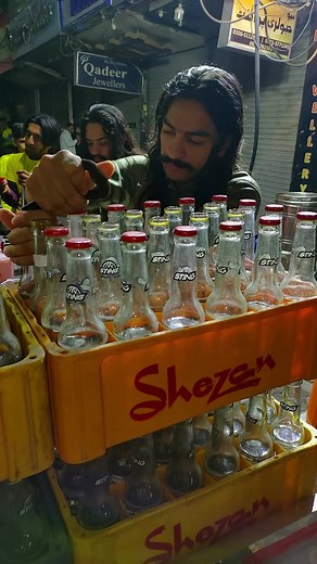 19K views · 274 reactions | World Fastest Lemon Soda #reels #streetfood #pakistanistreetfood #asianstreetfood #lemonsoda | Street Food Section | Facebook