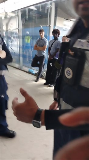 Woman sort off used my freedom pass to go past the train gate #fyp