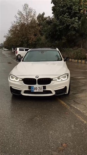 •Model: BMW 318i Series 3 (M3 Converted) 🔑🔑 •Registration city: Islamabad •Registration year: 2018 •Engine capacity: 1600cc Twin Turbo •Mileage: 83,000 km •Features: Top of the line variant, Ambient lights, Adaptive cruise control, Cruise control, Beige leather interior, Heated seats, Sunroof, Push start, Auto trunk, Soft opening bonnet with shocks, Original camera, TPMS, BSM, Retractable mirrors •Aftermarket equipments: M3 conversion (bonnet, fenders & bumpers) •Documents: Smart card (Zero im