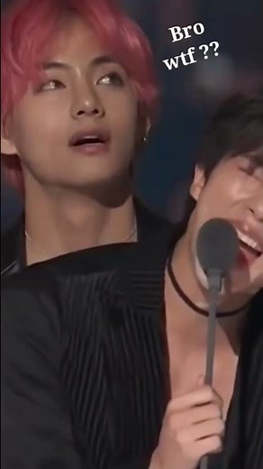 Jisoo's reaction on jin screaming 😂🤣