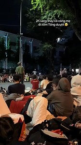 56K views · 982 reactions | Để con cõng mẹ đi nhìn ngày hội non sông ❤️ Thương... Video: van.duong.52hz | Hoàng Nguyên Vũ | Facebook