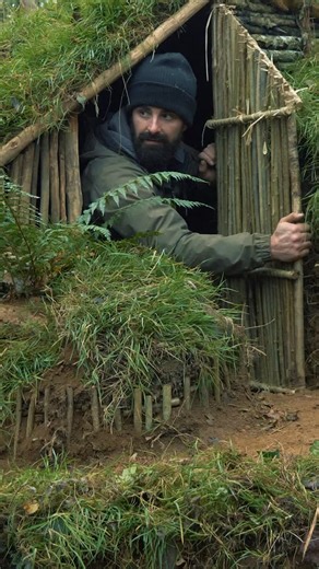 Cyprien Adventures | Warm night OK 🔥 #warm #survival #shelter | Instagram