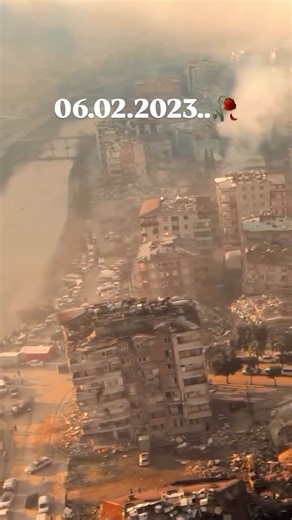 MSKU - Muğla Sıtkı Koçman Üniversitesi on Instagram: "Sevdiklerinize sıkıca sarılın, çünkü yarın geç olmakla meşhurdur..🥀❤️‍🩹 #6subat2023 . . . . . . #maraşdepremi #6şubatdepreminiunutmayacağız"