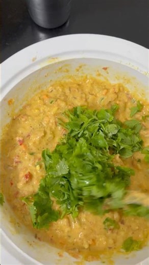 बेसन चिल्ला हेल्थी और टेस्टी 😋 #cooking #recipe #food #breakfastsandwich #cookingfood