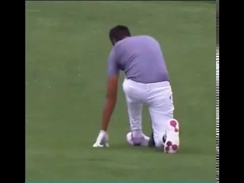 Tony Finau Hole In One Casually Pops Back In Dislocated Ankle