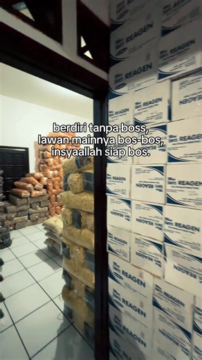 CARI DISTRIBUTOR SNACK KILOAN / GROSIR MURAH? Langsung hubungi saya ya! Cocok buat yang mau usaha atau cari stok camilan murah langsung tangan pertama! ✅ Harga grosir terbaik ✅ Produk langsung dari pabrik ✅ Bisa datang langsung ke toko (lokasi: Surabaya) ✅ Bisa kirim ke seluruh Indonesia 🚚 ✅ Ada grup reseller juga, langsung join aja! 📲 WA: 0813-5979-5385 🛒 Tokopedia & Shopee: ANV_SNACK Tokopedia 👉 https://tokopedia.link/l49Ttcz7pCb Shopee 👉 https://shp.ee/e58a5ua 📱 TikTok: @anv_snack (http