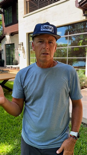 Every property manager faces this choice: Battle the Airbnb algorithm or build direct relationships. You’ve got an ally in Savvy to build those direct connections. Join us. ✋ | Savvy