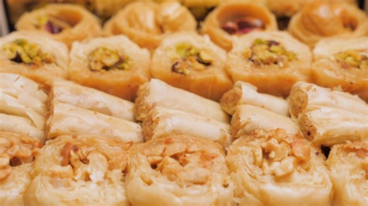 🌍✨ World Food Fest is here! ✨🌍 Enjoy Arabic, Italian, and Chinese flavors along with irresistible cheeses, chocolates, and more at LuLu’s World Food Offers! #LuLuQatar #HappyAtLuLu | LuLu Hypermarket