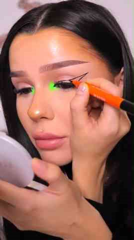 Neon Makeup Tutorial.