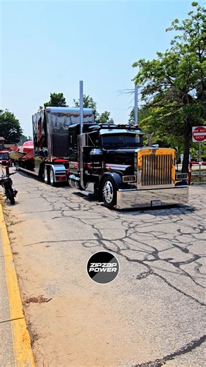 575K views · 10K reactions | Turn up! The baddest tow rig in the offshore racing fleet. Rollin' Transport, SV Offshore Racing | Zip Zap Power | Facebook