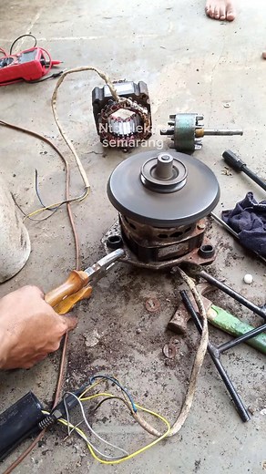 Assalaamu'alaikum. replace the washing machine coil winding. Ganti lilitan spul dinamo pencuci | Suhamrul Suyaeni