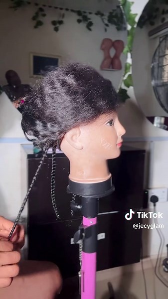 Highlighting Your Hair: Creative Styling Ideas