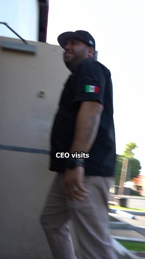 26K views · 525 reactions | CEO visiting Workers at Restaurant  #entrepreneur #ceo #construction #creditcard #landscape #restaurant #business | The Maestro | Facebook