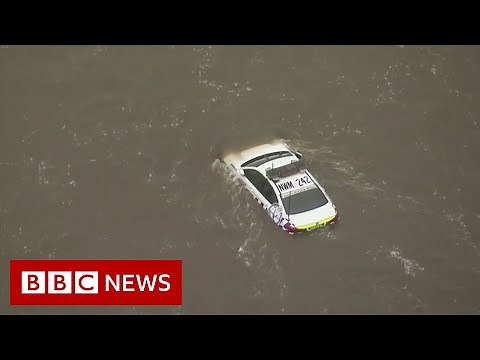 Parts of Australia hit by worst flooding in a century - BBC News