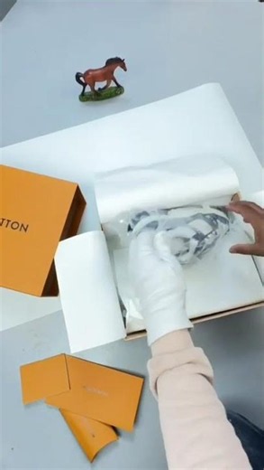 Unboxing The Best Louis Vuitton Trainer Colorway! 🔥