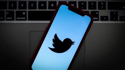 Twitter scraps image-cropping algorithm after allegations of racial bias