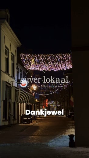Suver Lokaal on Instagram: "Afgelopen vrijdag hadden we een heerlijke avond met alle makers en vrijwilligers van Suver Lokaal. Het was een fijn moment om elkaar te ontmoeten, bij te praten en samen te proosten. 🥂 Na een half jaar open te zijn, willen we vooral zeggen hoe dankbaar we zijn voor alle makers en vrijwilligers. Mede dankzij hun inzet, creativiteit en vakmanschap is Suver Lokaal geworden tot wat het nu is. Samen maken we Suver Lokaal tot iets bijzonders. Het voelt fijn om hier even bi