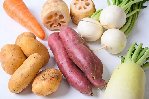 かぼちゃは浮き、じゃがいもは沈む。水に浮く野菜の見分け方は？/毎日雑学 | ダ・ヴィンチWeb