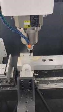 Fully automatic precision CNC router machine tool, used for aluminum profiles and UPVC