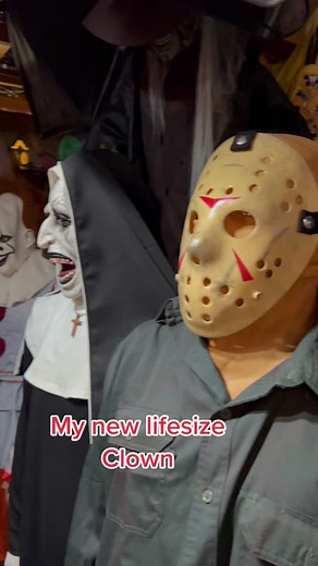 Ultimate Horror Movie Collection Room Tour | Scary Clowns & Halloween Decor