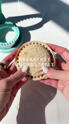 Are you seeing this? 🥲 Let’s make some breakfast uncrustables! 🥪 #uncrustable#breakfast#recipe#packinglunch#musthave